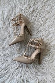  Adora Pumps