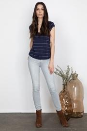  Nora V-neck Shirt