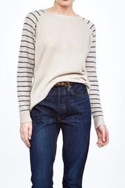  Haystrings Stripe Raglan