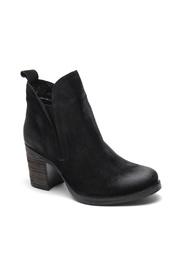  Belfield Chelsea Boot