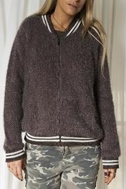  Pari Sweater
