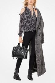  Cold-shouldered Leapard Blouse