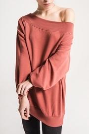  Off-the-shoulder Comfy Sweater