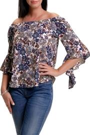  Flounce Sleeve Blouse