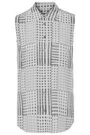  Sleeveless Signature Blouse