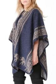  Blue Ruana