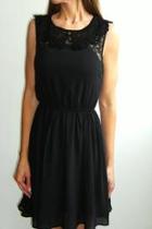  Black Collared Dress
