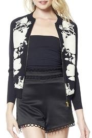  Leaf Embroidery Jacket