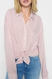 Hi-lo Tie Shirt