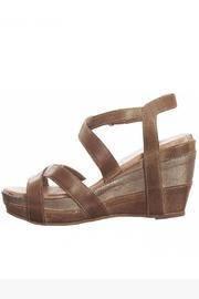  Taupe Wedge