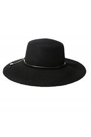  Chic Cold-weather Hat