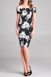  Floral Off-shoulder Dress