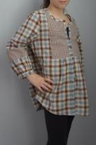  Multiplaid Peasant Top