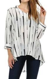  Abstract Stripe Shirt