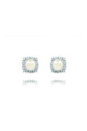  Button Pearl Studs