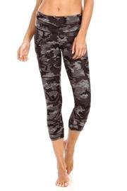  Flynn Capri Leggings
