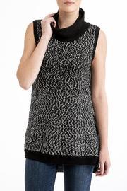  Sleeveless Turtleneck Top