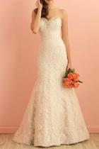  Lace Fit-n-flare Gown
