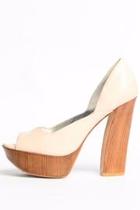  Amelia Cream Heel