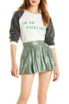  I'm-on-vacation Junior Sweatshirt