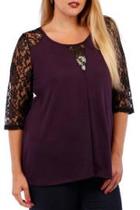  Plus-sized Lace Tee