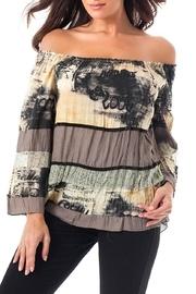  Mosaic Shoulder Top