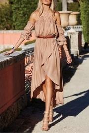  Hi-lo Off-shoulder Dress