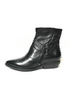  Pointed Leather Boot