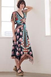  Short-sleeve Arabesque Dress