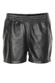  Lia Shorts