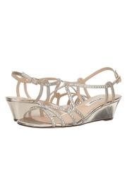  Finola Wedge Sandal