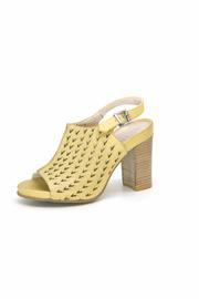  Fidji Yellow Heel