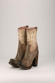  Wanderlust Boot