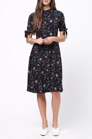  Floral Mock Neck Dress