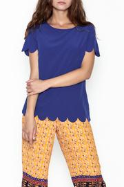 Scallop Hem Top