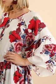  Keyhole Floral-rose Tunic