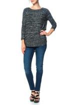 Contrast Sleeve Top