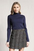  Knitted Ribbed Sweater
