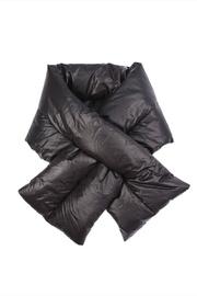  Padded Pull-through Scarf