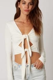  Tie Tier Top