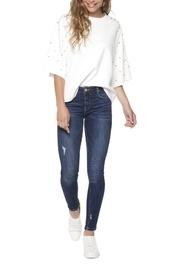  Lighty Distressed Jean