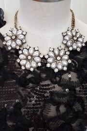  Pearl Flowers Necklace
