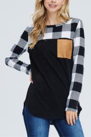  Moose Plaid Sleeved Top
