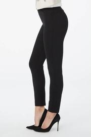  Backseam Skinny Pant