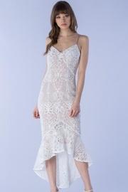  Bell-bottom Lace Dress