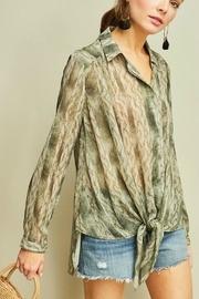  Snake-print Button-up Shirt