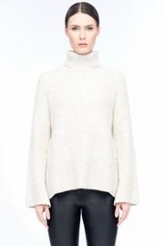  Uma Turtleneck