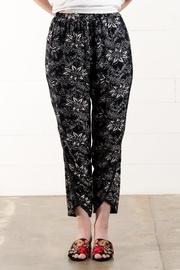  Printed Pull-on Pant