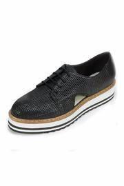  Brody Low Top Sneaker