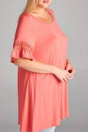  Plus Lace-sleeve Tunic